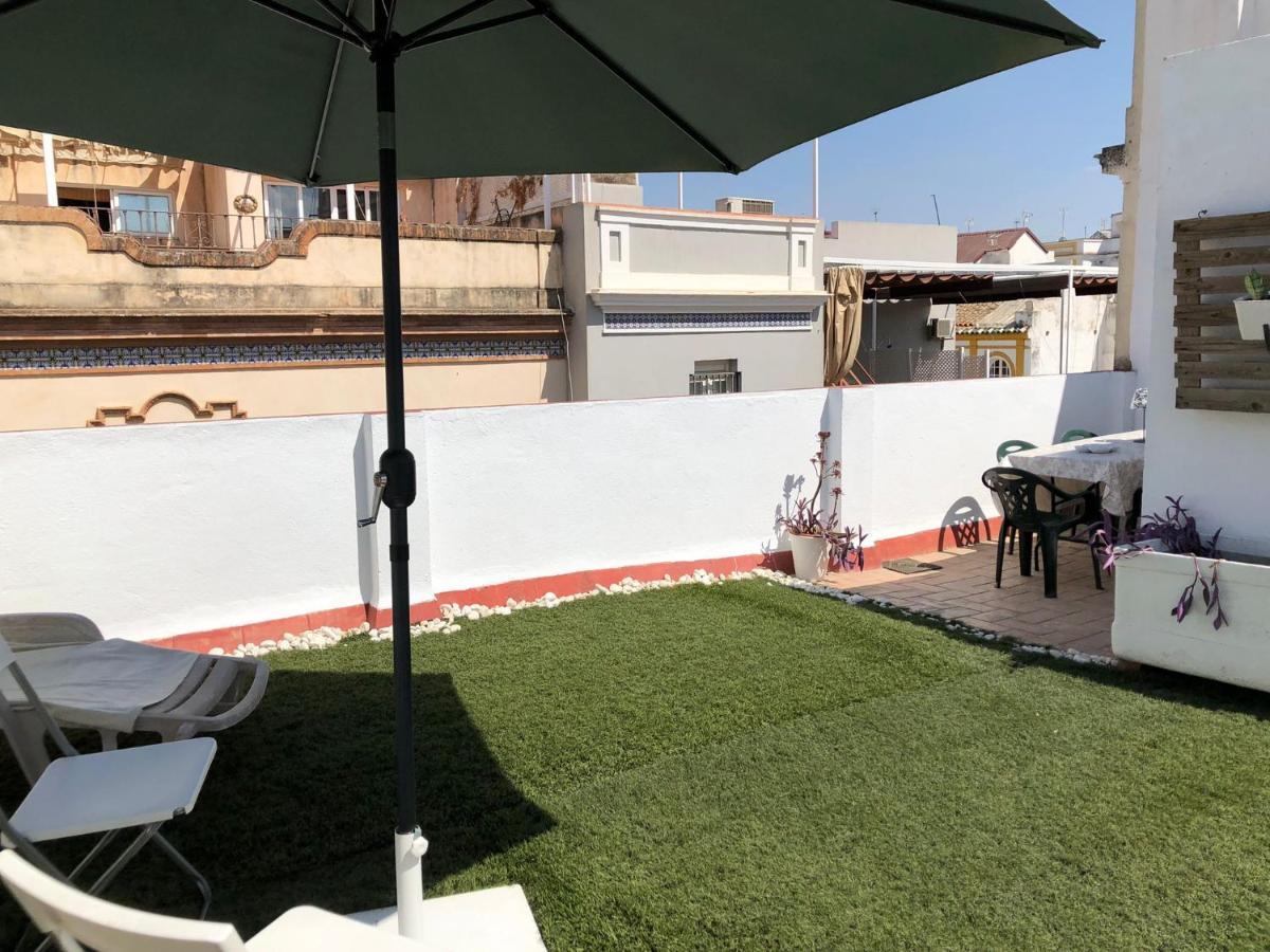 Precioso Apartamento Con Terraza Compartida Apartman Sevilla Kültér fotó