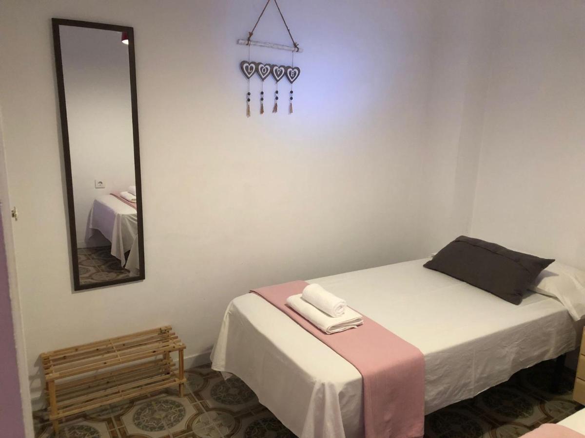 Precioso Apartamento Con Terraza Compartida Apartman Sevilla Kültér fotó